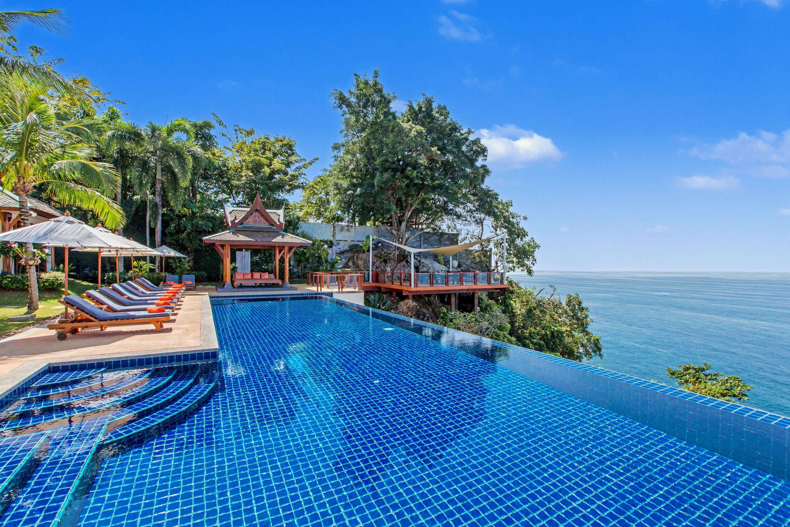 18-Metre Infinity Pool Overlooking the Andaman Sea